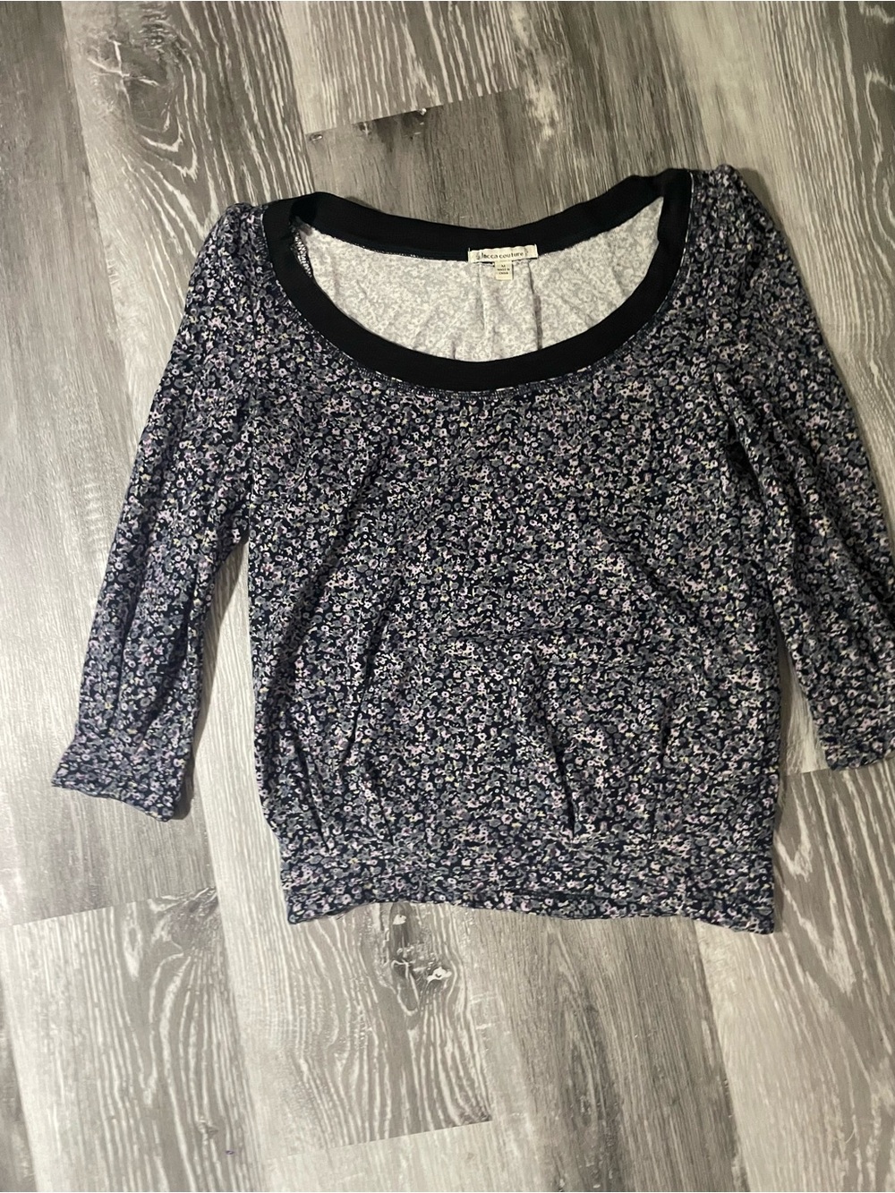 Boatneck blouse with flower pattern